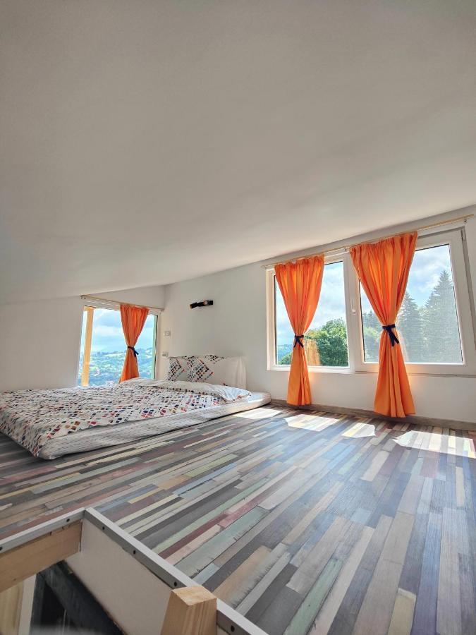 Rainbow Chalet Μπραν Εξωτερικό φωτογραφία